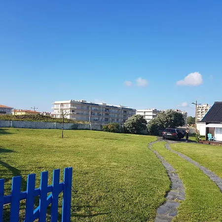 Casa De Madeira Na Praia Chalet Vila do Conde