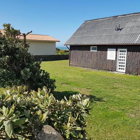 Casa De Madeira Na فيلا دو كوندي