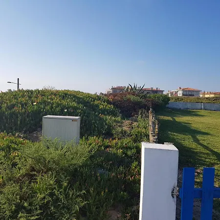 Casa De Madeira Na فيلا دو كوندي